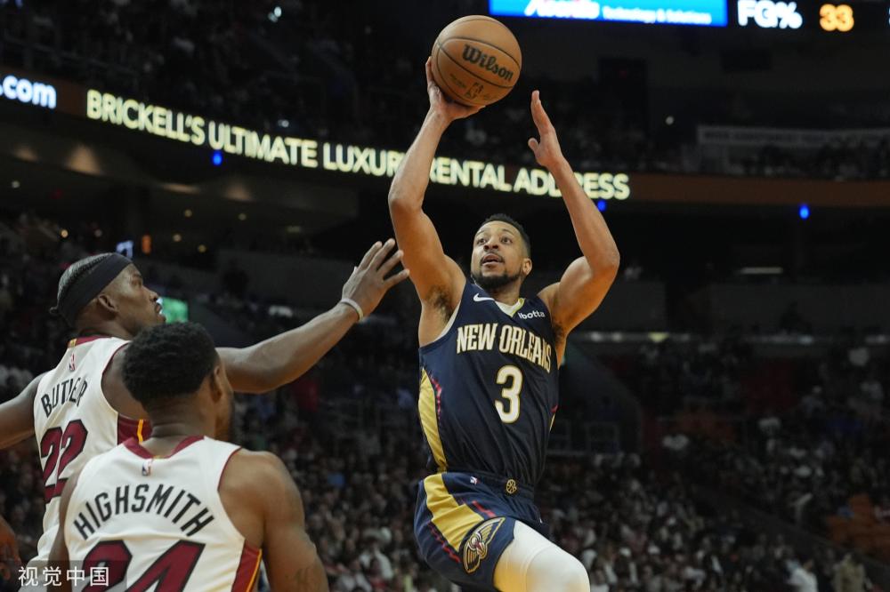 现出过人的 现出过人的