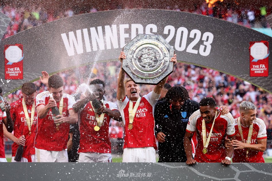 她拥有良好 她拥有良好