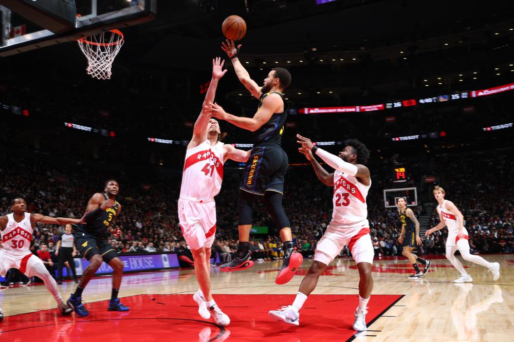 球队中脱颖 球队中脱颖