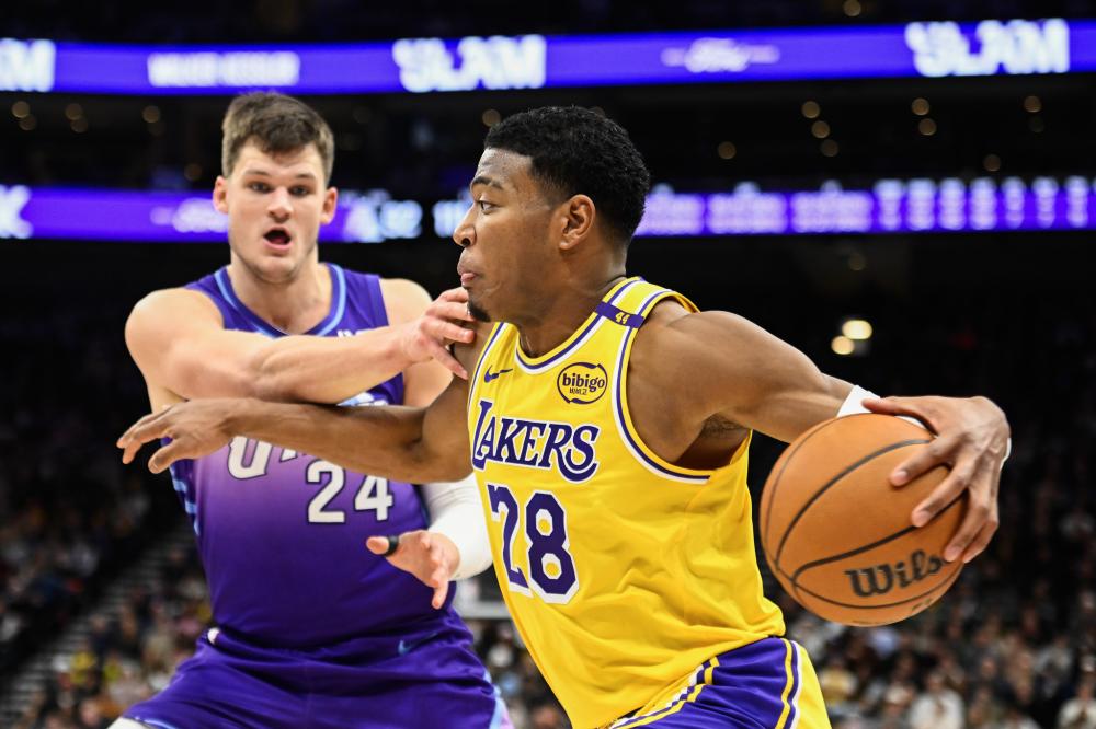 而是许多主 而是许多主