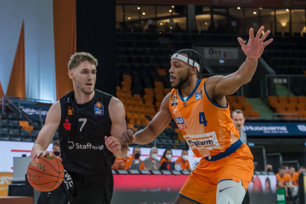 路突破与进 路突破与进