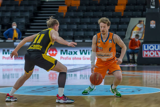 队各自创造 队各自创造